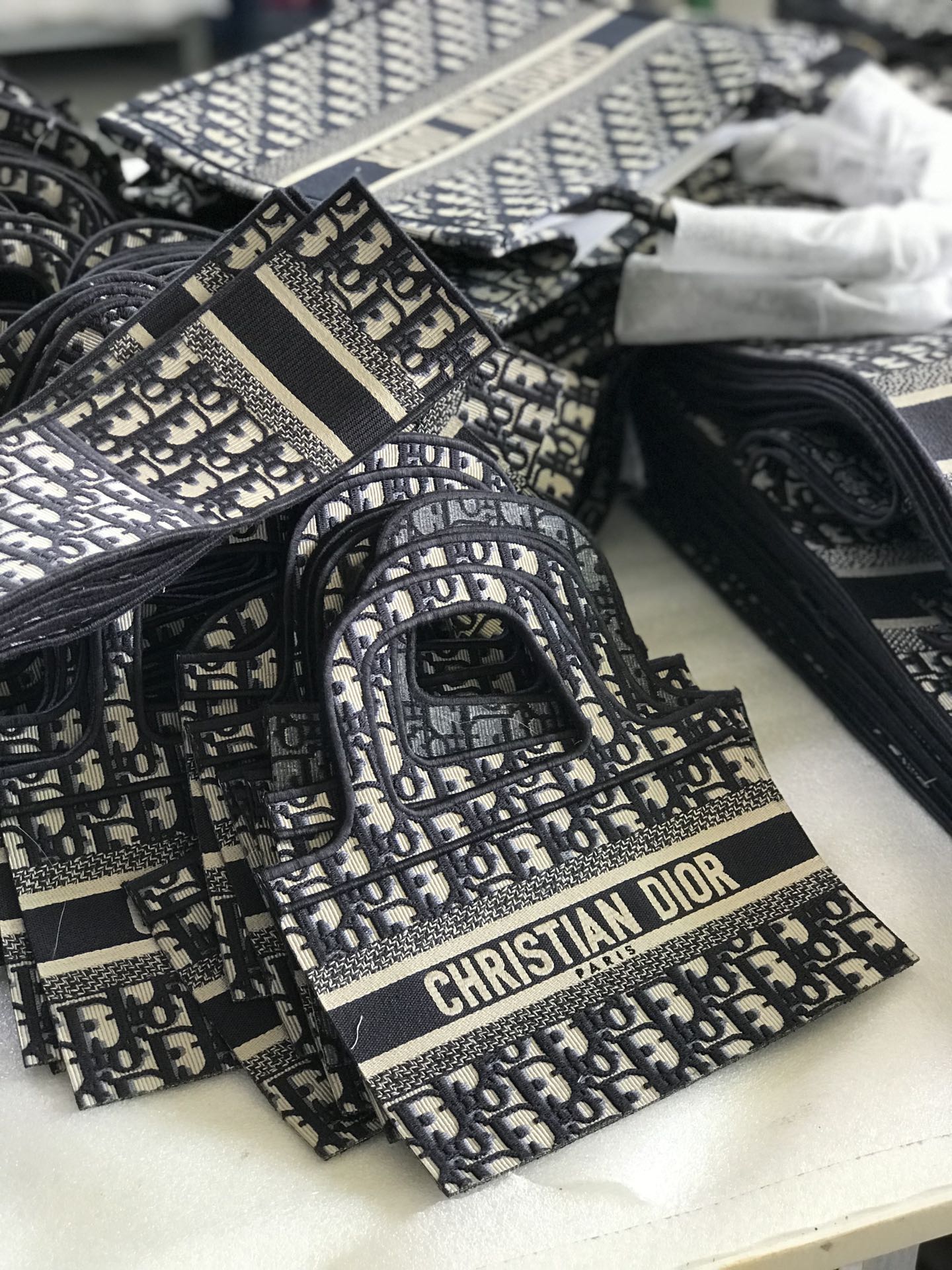 Dior bag quality inspection and final touches